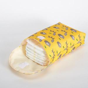 해외 무료배송 다기능 아기 기저귀 주최자 재사용 방수 패션 인쇄 젖은/건조 가방 엄마 저장 가방 여행 기저귀 가방